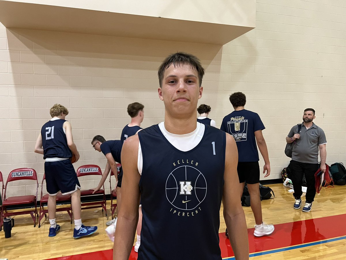 PaulMDaRealTalk's tweet image. @Tabchoops SHOWCASE 2025 recap:

2027s 🚨GUARDS⭐️

@KavianBryant27 of @WestwoodDNA 

@cannotguard2_ of @Carter__Hoops 

@HuntDuece of @DuncanvilleBB 

@treyinferno of @WTWhiteHoops 

@casherdmann2027 of @kellerboysbball 

@Thejonbradley1 of @SOC_boysbball 

#DaREALtalkNation