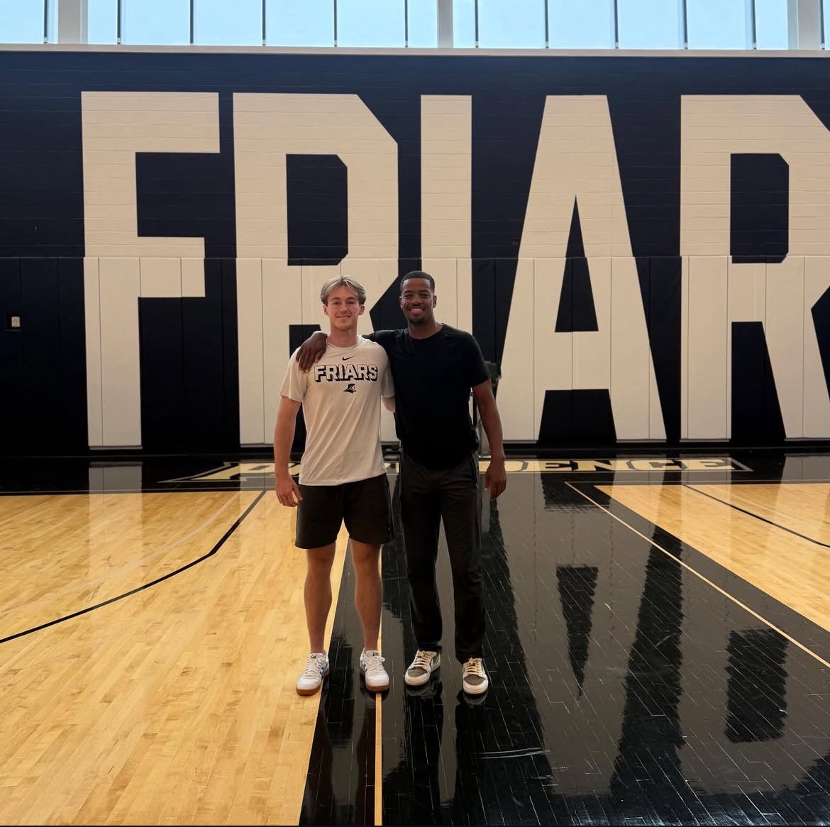 The UCLA Men’s Basketball managers send their utmost congratulations to our very own Jack Williams (‘25) for embarking on his new post-grad journey, transitioning from a manager to a player at Providence College… after all, why can’t redshirts apply to polos too? 🥹 #GoBruins