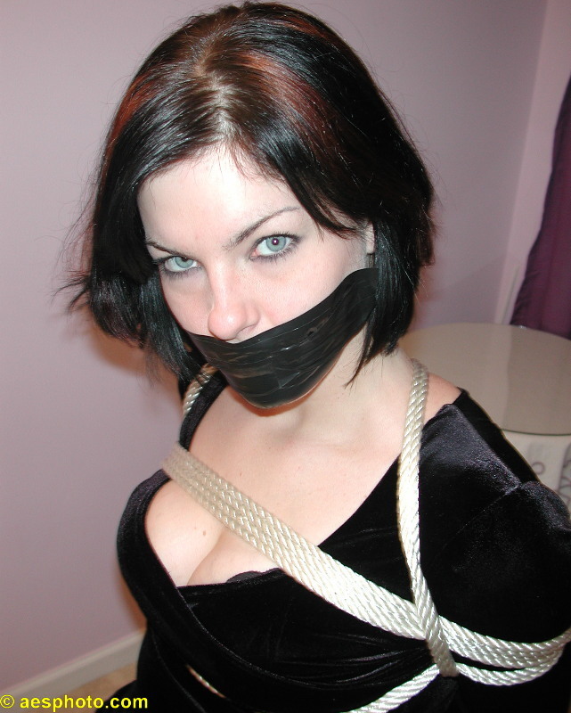 #boundandgagged #damselindistress #womenheldhostage