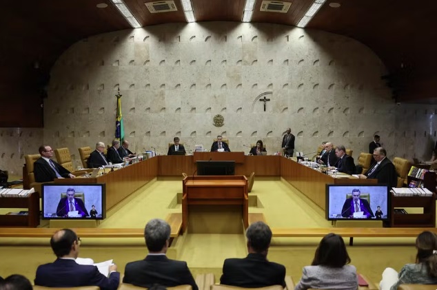 πΆ LiviaHot 36K π (@an_another_guy) on Twitter photo Brasil needs help: The Federal Supreme Court (STF) is discussing the liability of digital platforms for content published by users, with the aim of regulating social media networks. @CIJ_ICj <a href="/OEA_oficial/">OEA</a> <a href="/CIDH/">CIDH - IACHR</a> <a href="/IntlCrimCourt/">Int'l Criminal Court</a> Brasil needs help: The Federal Supreme Court (STF) is discussing the liability of digital platforms for content published by users, with the aim of regulating social media networks. @CIJ_ICj <a href="/OEA_oficial/">OEA</a> <a href="/CIDH/">CIDH - IACHR</a> <a href="/IntlCrimCourt/">Int'l Criminal Court</a>