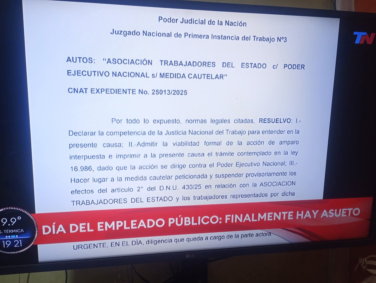 Al final tanto quilombo se decreto asueto el día 27 de junio día del estatal #Estatal #diadelestatal #27dejunio #Tendencias #Noticias #ate #gremios #cadenanacional #2025 #derechos