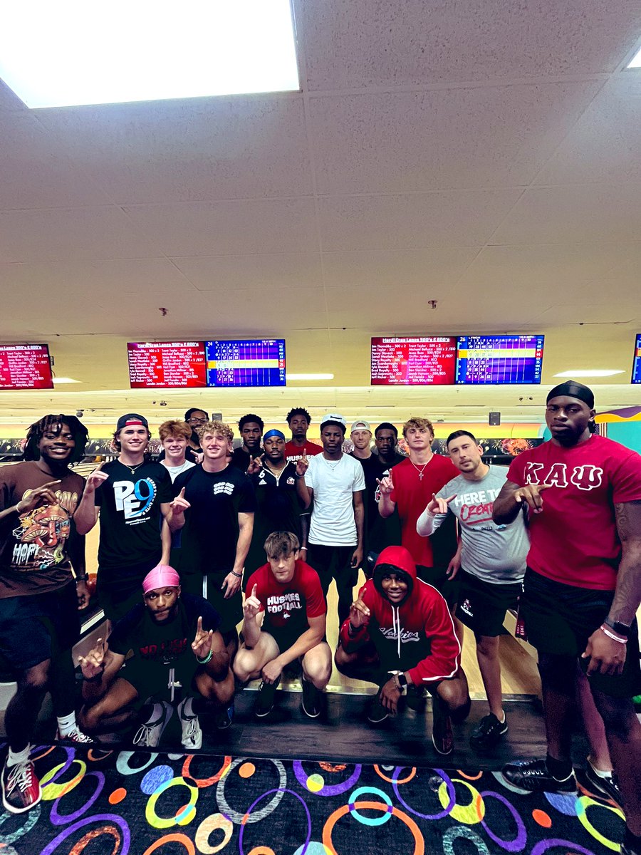 🚨You become what you are around. And these guys come in day in and day out and just work‼️#YACBOYZ 🥤🥤