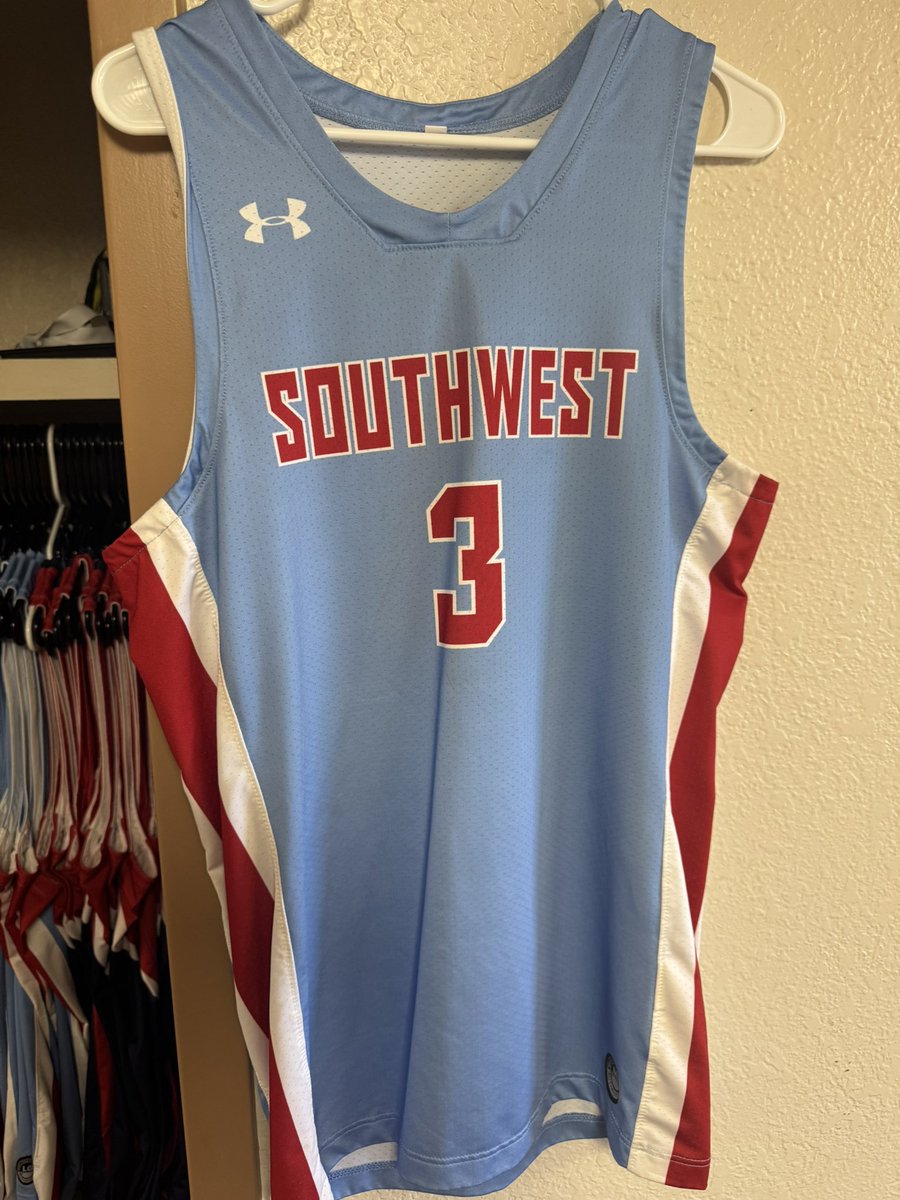 Vernon Onick (@onickvernon) on Twitter photo Let’s get to work <a href="/USW_MBB/">USW Men’s Basketball</a> <a href="/CoachWLO3/">Coach Will</a> <a href="/CoachBarker40/">Steven Barker</a> #GOLA #Foreverthankful #Godisgreat #itspersonal Let’s get to work <a href="/USW_MBB/">USW Men’s Basketball</a> <a href="/CoachWLO3/">Coach Will</a> <a href="/CoachBarker40/">Steven Barker</a> #GOLA #Foreverthankful #Godisgreat #itspersonal