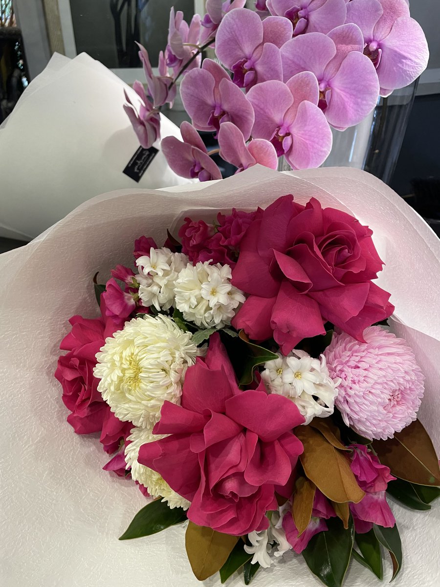 AveryEvents's tweet image. Posy