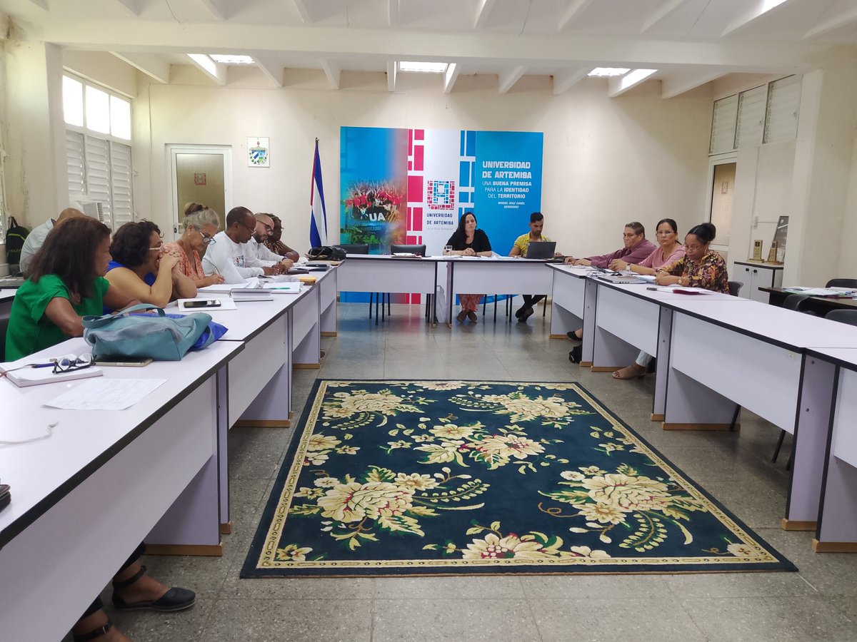Adianez (@ady_cfg) on Twitter photo Comienza nuestro Consejo de dirección, espacio para perfeccionar, analizar y proyectar el trabajo de nuestra <a href="/UnivArtemisa/">Universidad de Artemisa "Julio Díaz González"</a> . Todos son #OrgulloUA Comienza nuestro Consejo de dirección, espacio para perfeccionar, analizar y proyectar el trabajo de nuestra <a href="/UnivArtemisa/">Universidad de Artemisa "Julio Díaz González"</a> . Todos son #OrgulloUA