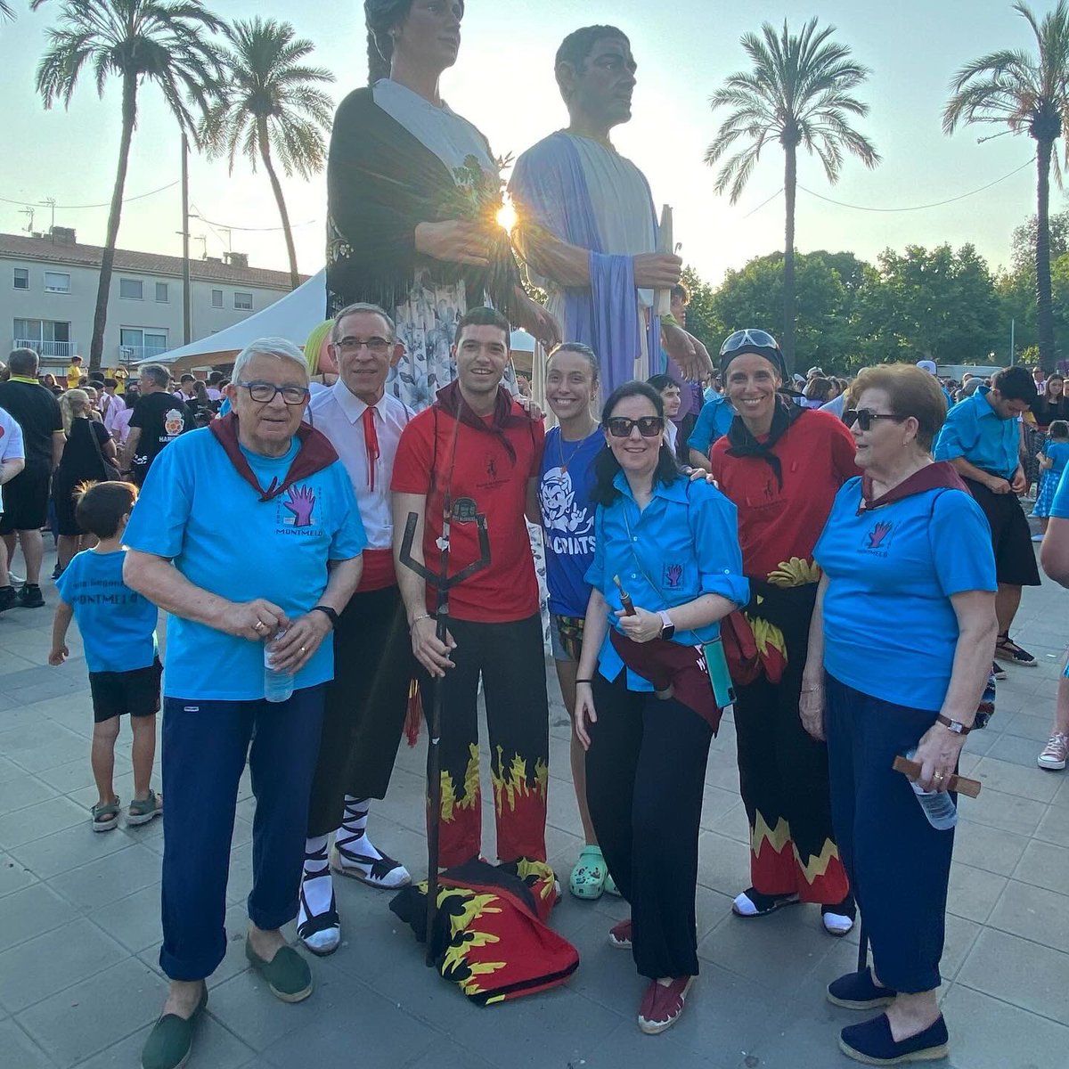 Junts per Montmeló us desitgem una bona #FestaMajor 2025! Que comenci la Festa, Montmeló!🎉

@gegantsmontmelo
@lagrupa_montmelo
@diablesmontmelo
@comissio_fmo

L'enhorabona a la pregonera d'enguany, @bibliolagrua, pels seus 30 anys!