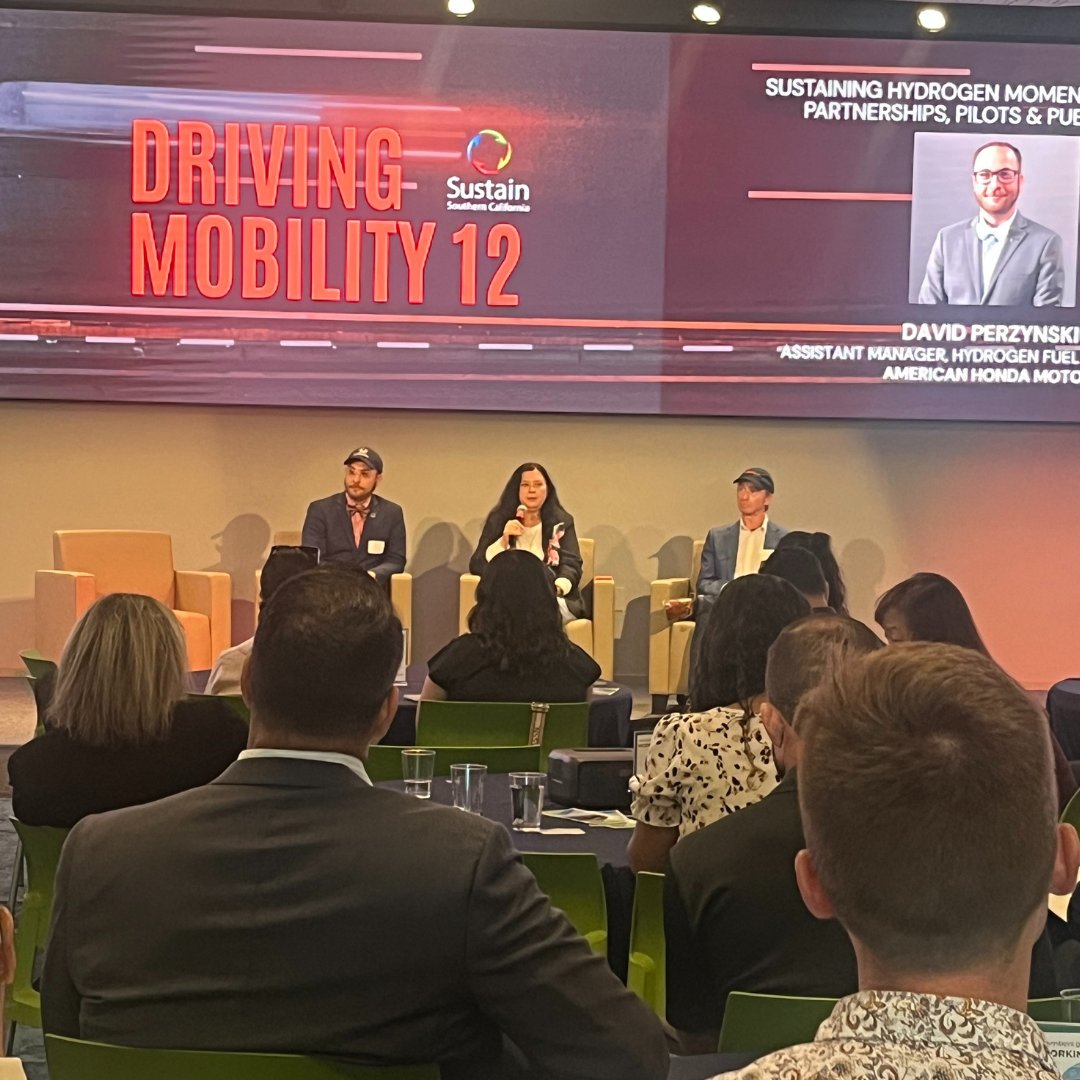 ARCHES_H2's tweet image. 🎙️ Our CEO Angelina Galiteva joined 150+ business leaders at #SustainSoCal's hydrogen mobility panel in Irvine today! Great discussion with @Honda on advancing the hydrogen economy and ARCHES partnership opportunities. #HydrogenEconomy #CleanEnergy