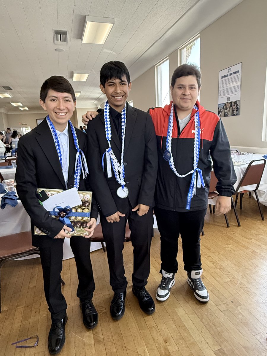 CIFDLA's tweet image. Toberman FamilySource Center celebrated its youth and their families during the 11th Annual Toberman Graduation Brunch! The young scholars were recognized at all levels of academic achievement, including preschool, college, and trade school. Congrats! 🎓