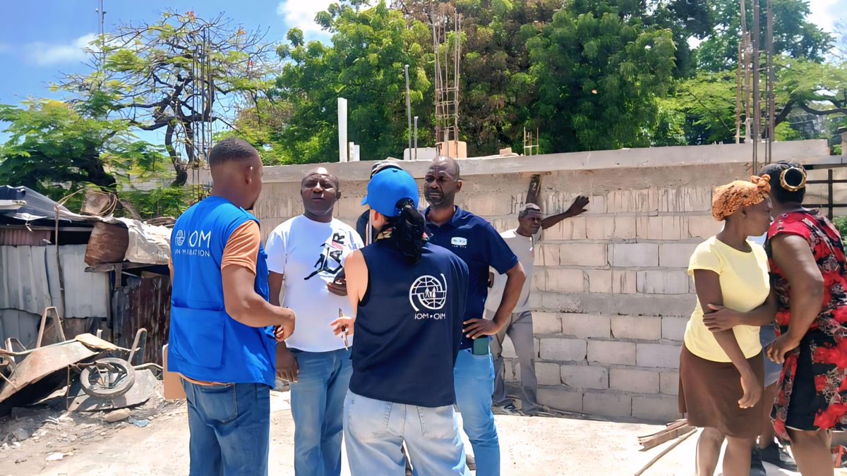 IOM Haiti (@iomhaiti) on Twitter photo IOM continues canal cleaning and maintenance in support of local authorities <a href="/MairiedeDelmas/">Mairie de Delmas</a>.
The work helps improve sanitation and waste management services, preventing disease and strengthening preparedness during the hurricane season. IOM continues canal cleaning and maintenance in support of local authorities <a href="/MairiedeDelmas/">Mairie de Delmas</a>.
The work helps improve sanitation and waste management services, preventing disease and strengthening preparedness during the hurricane season.