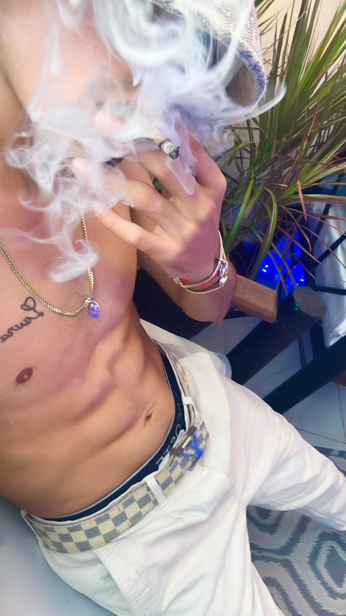 Ven te como tod@ 😈😈

onlyfans.com/kevinfor7