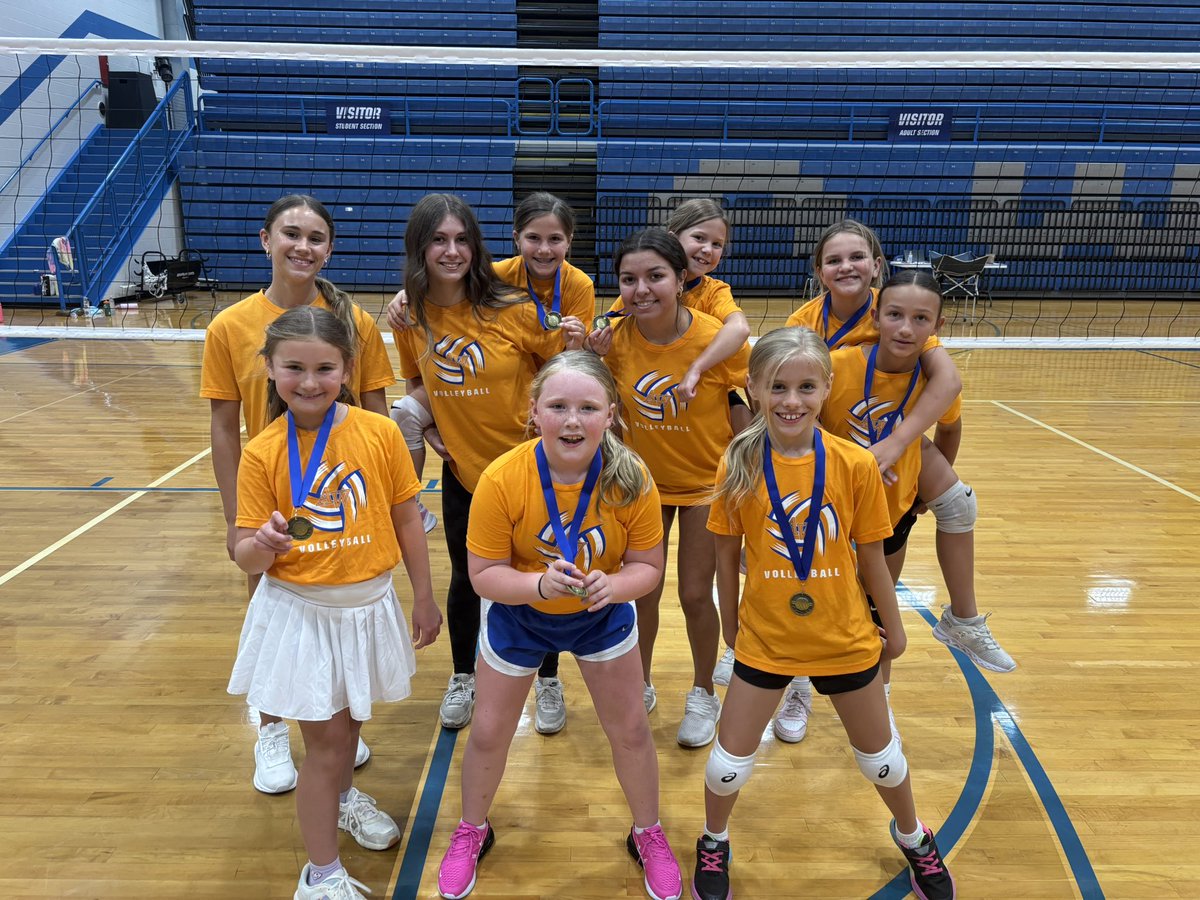 AWVball's tweet image. Congratulations to our 3rd/4th Grade Rec League Champions, Team Orange Volleyballs! Great work, ladies!! 🧡🏐