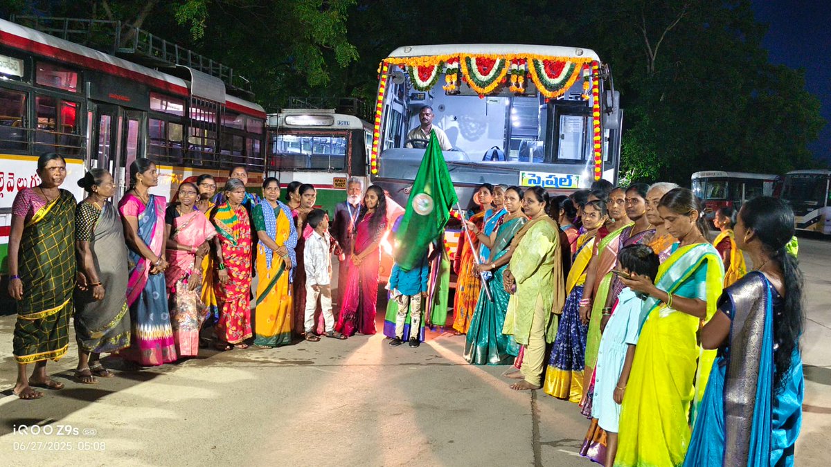 Dm_Jgtl_tgsrtc's tweet image. &quot;Today, the Jagtial Depot Manager inaugurated the Kondagattu–Vemulawada–Yadagirigutta–Swarnagiri bus service. #Tgsrtc #Telangana #DevotionalTour&quot;
#Jagtialdepot