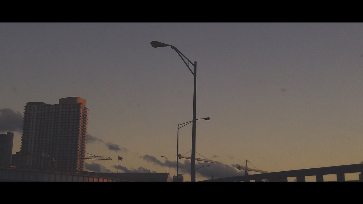 ZAEBIS 🛫 - Ballahtonic &amp; Xeos 
youtu.be/z_LF4TtYIr8?si…