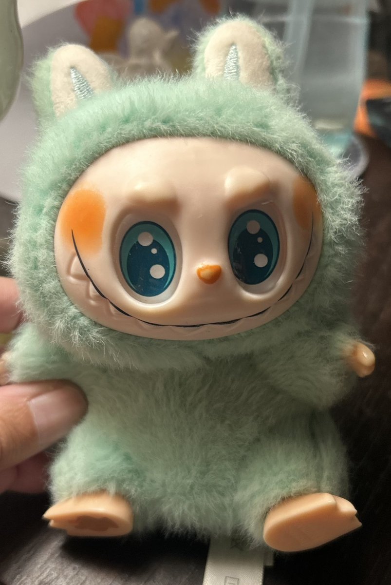 ¿A quién le puede parecer lindo este muñeco? 🙄