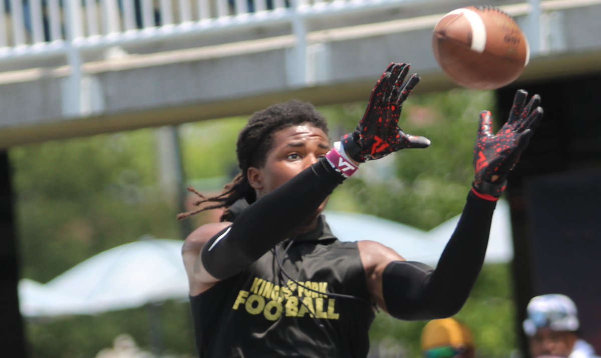 Virginia Preps (@vaprepsrivals) on Twitter photo ICYMI - Photos from the <a href="/ODUFootball/">ODU Football</a> 7 on 7 Passing Tournament in June via <a href="/hatfieldsports/">Matthew Hatfield</a> #Flickr page here. Athletes - feel free to tag yourself!
flickr.com/photos/1310135… ICYMI - Photos from the <a href="/ODUFootball/">ODU Football</a> 7 on 7 Passing Tournament in June via <a href="/hatfieldsports/">Matthew Hatfield</a> #Flickr page here. Athletes - feel free to tag yourself!
flickr.com/photos/1310135…