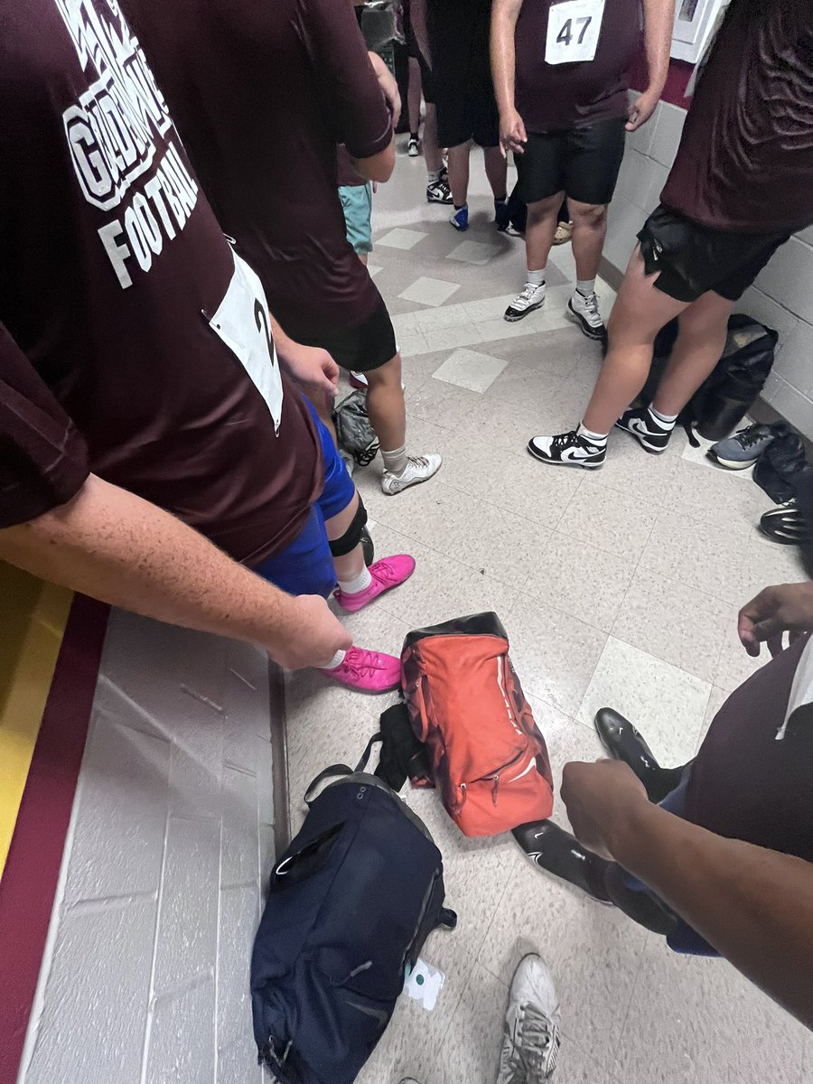 Kymahni Moss (C/O 2026) (@kymahnimoss08) on Twitter photo Had a good time meeting and connecting with the coaches at Alvernia <a href="/CoachJWaters_/">Jordan Waters</a> <a href="/TeShon12Gaynair/">TeShon Gaynair</a> <a href="/Michealtaylor09/">Michael taylor</a> <a href="/CoachZackGoodFB/">Zachary Good</a>
<a href="/AlverniaFB/">Alvernia Football</a> <a href="/CanaryAthletics/">CanaryNationAthletics</a> <a href="/WilliamAllenFB/">Allen Football</a> Had a good time meeting and connecting with the coaches at Alvernia <a href="/CoachJWaters_/">Jordan Waters</a> <a href="/TeShon12Gaynair/">TeShon Gaynair</a> <a href="/Michealtaylor09/">Michael taylor</a> <a href="/CoachZackGoodFB/">Zachary Good</a>
<a href="/AlverniaFB/">Alvernia Football</a> <a href="/CanaryAthletics/">CanaryNationAthletics</a> <a href="/WilliamAllenFB/">Allen Football</a>