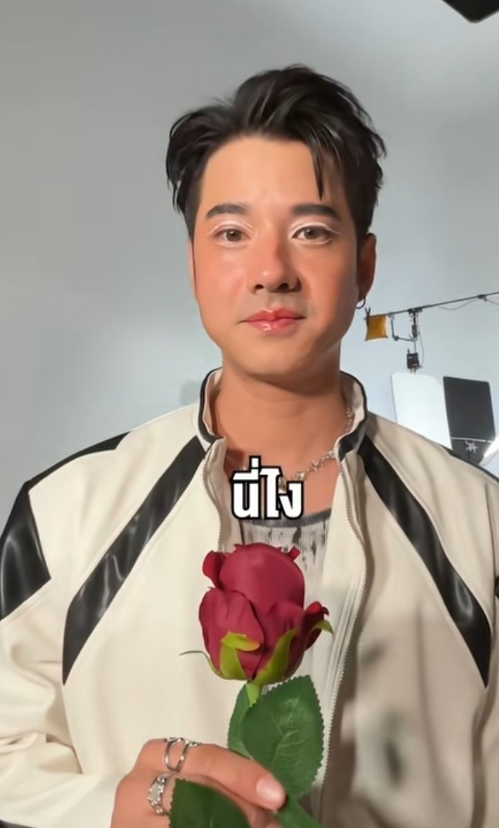 Clair3yoss's tweet image. 