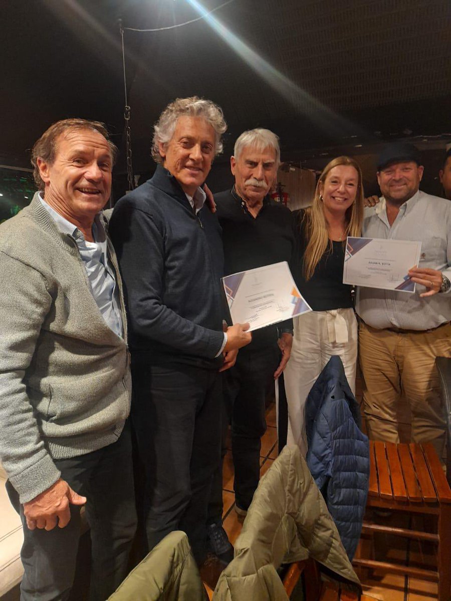 Estuve en la 3° jornada de la Diplomatura para emprendedores y Pymes, organizada por la Mesa Pyme Tucumán y la Universidad San Pablo T.

✅ Un encuentro lleno de energía, ideas y ganas de crecer

Gracias Constanza Bauque, Paul Bleckwedel y Juan José Lomascolo por hacerlo posible.