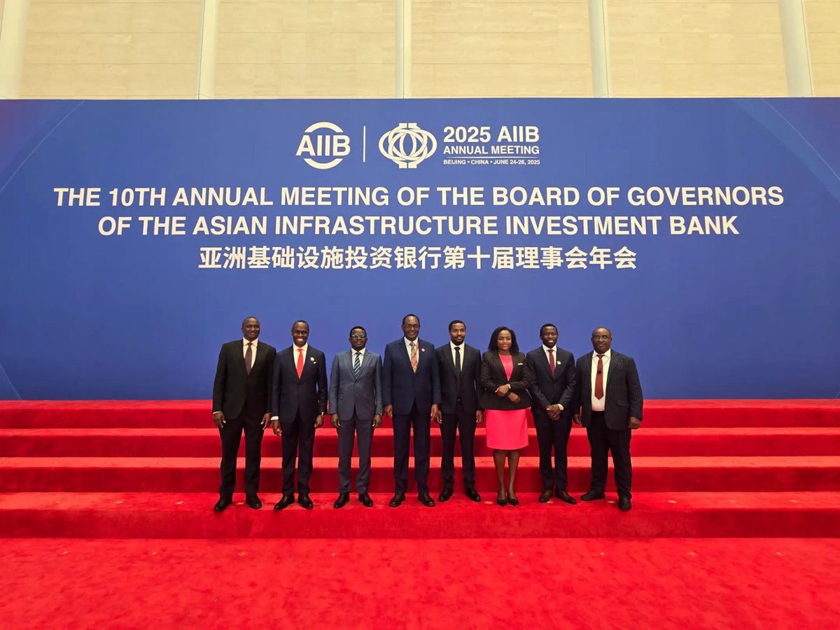 benchitunga's tweet image. We joined the Kenyan delegation led by Dr Chris kiptoo @Kiptoock, Principal Secretary Treasury for a family photo!
The @AIIB_Official Annual meetings concluded last evening with a renewed purpose for our bank.