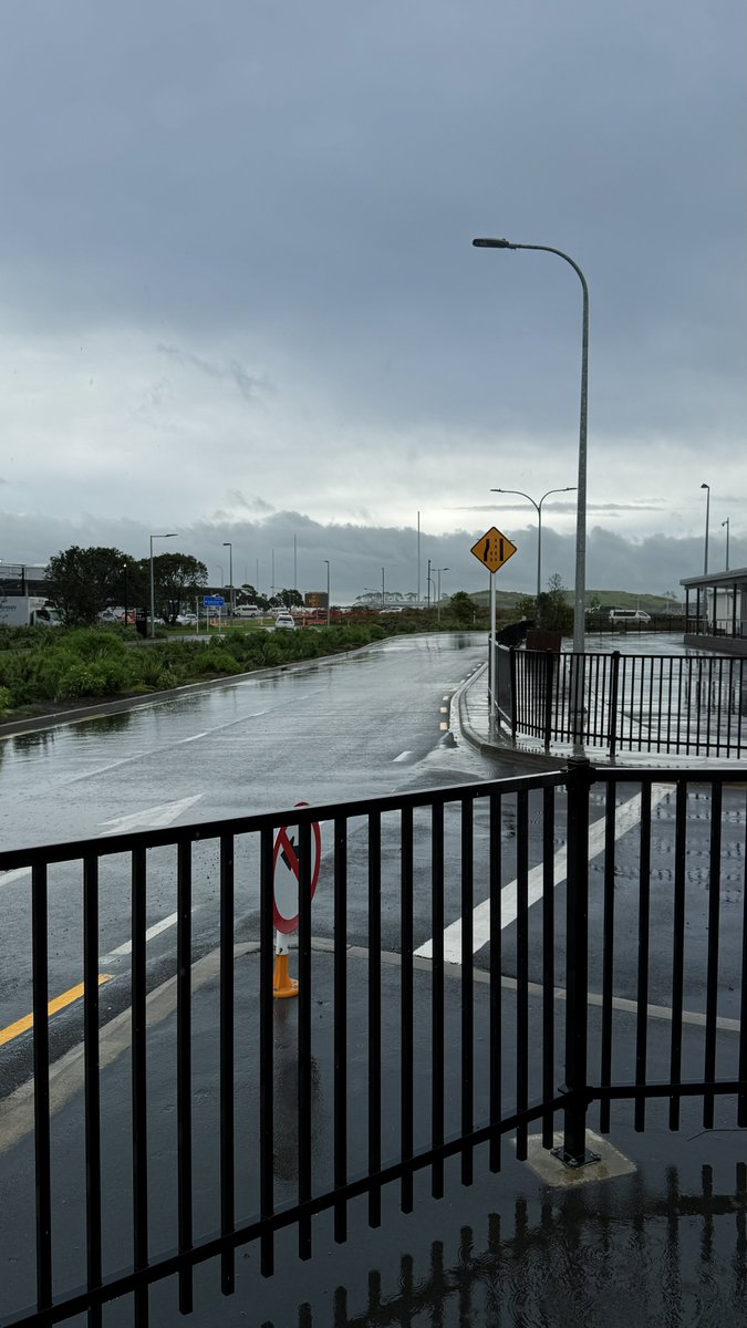 نيوزيلندا من كثر ما هي منقطة برا العالم الى الان هم بشتاء