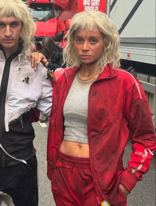 fayevioIets's tweet image. i don’t care that shes dirty or whatever i’d happily lick the dirt and sweat off of her