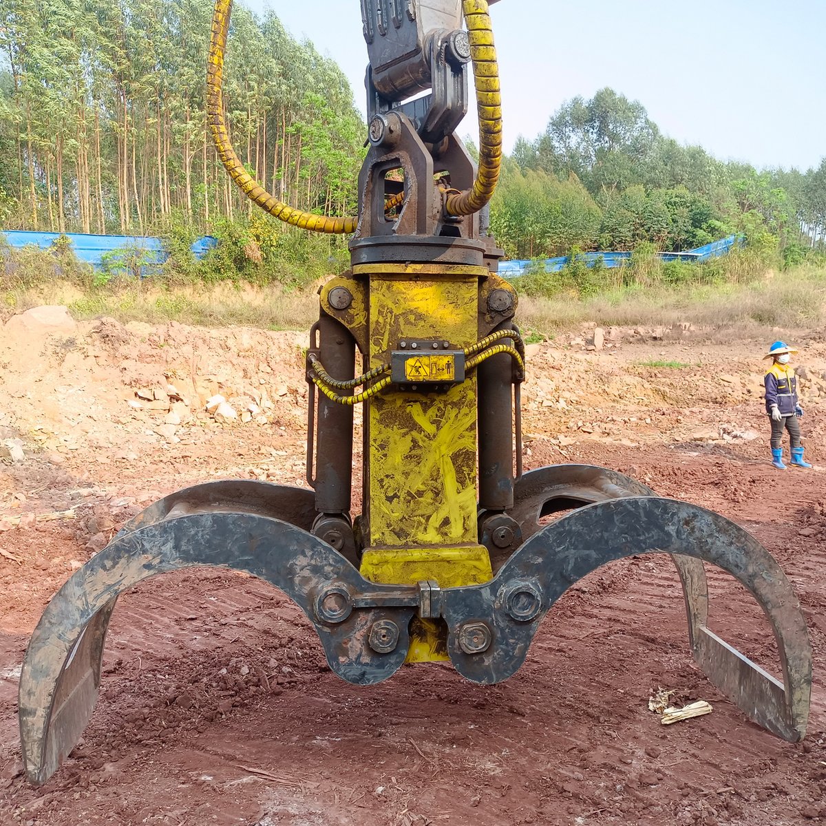 X_manufacturers's tweet image. Xuvol Port Jaw Clamp – Built for heavy-duty lifting and precision handling at ports. Strong grip, durable design, and easy operation. Your trusted partner for port logistics efficiency!
en.xuvol.com
#PortEquipment #HeavyDutyClamp #LogisticsTools #Xuvol  #fyp