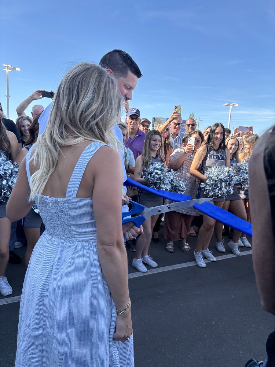 drrobintitus's tweet image. Excited to welcome Corwin Ford to Northern Nevada. Tremendous turnout for the official ribbon cutting ceremony.
Thank you LG Anthony, Andy McKay, Senator Taylor and Chamber CEO Ann Silver for joining in the festivities.