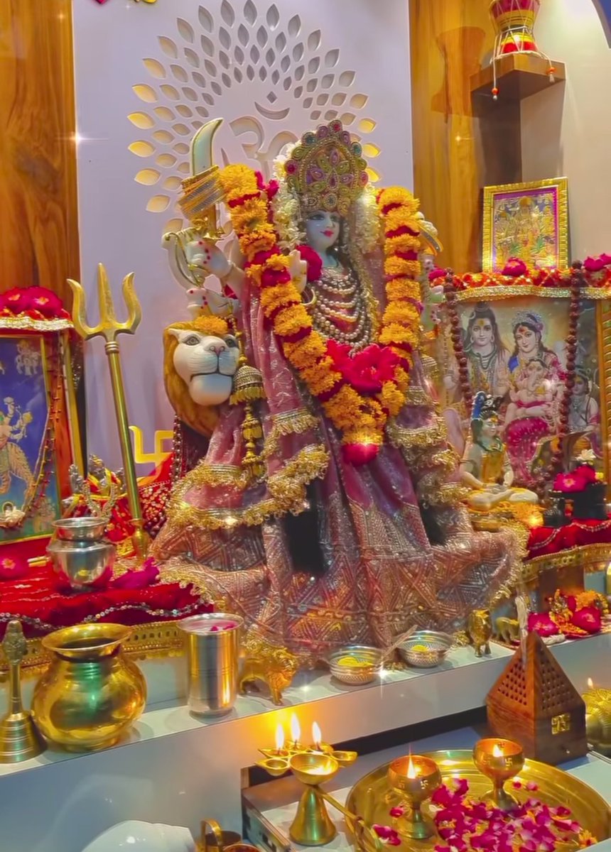 जगत की जननी " माँ शेरावाली" संसार के सभी कार्य पूर्ण करती है!!

🌴🌴 जय माता रानी की 🌴🌴