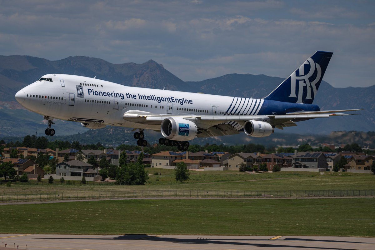 GDevorePhotos's tweet image. The Rolls-Royce 747-200 test bed lands at Colorado Springs. The test bed is used for testing the company's latest engine designs. Engineers can replace one of the aircrafts engines with a new test engine or mount one on a pylon under the right wing giving the B747 a fifth engine.