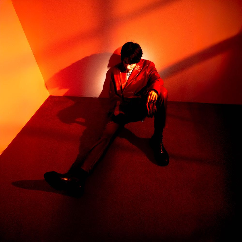 BandwagonAsia's tweet photo. eaJ returns with cinematic alt-pop EP '1', led by thunderous single 'RED' (from 'Arena Breakout: Infinite') — listen

https://t.co/TBkhFZDxC6 https://t.co/BPwoRZdncP