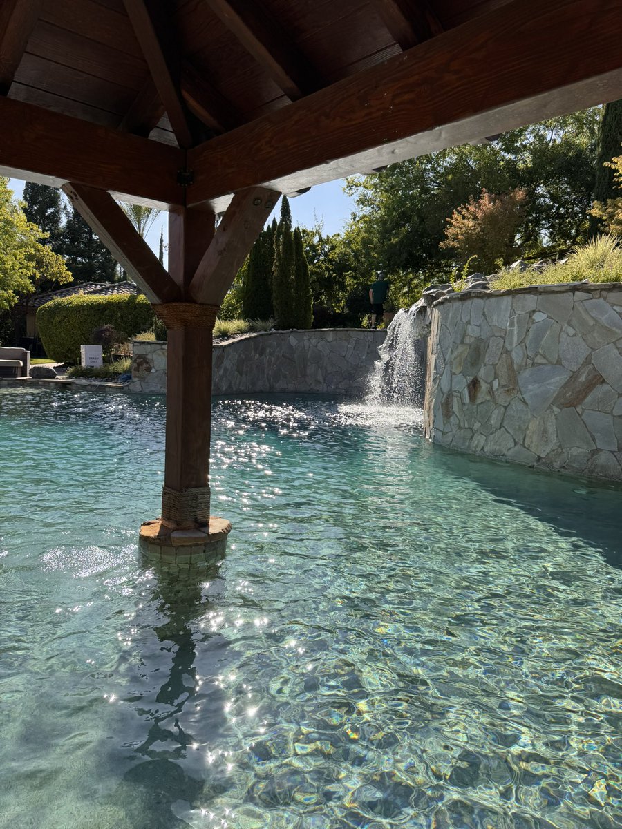 Time to enjoy that ☀️ when you live on the best coast #GOGO