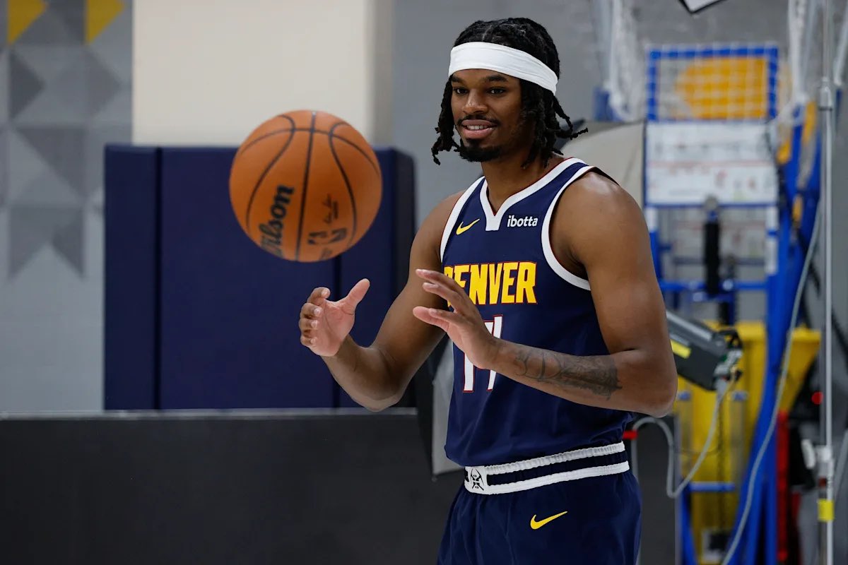 coleadamss's tweet photo. Dayton puts guys in the league https://t.co/QWUQT4eHJE