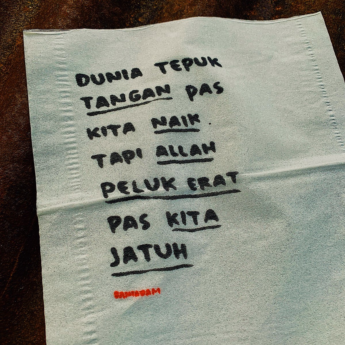 Ketawa itu GRATIS 🛩 (@kucengterbanggg) on Twitter photo 