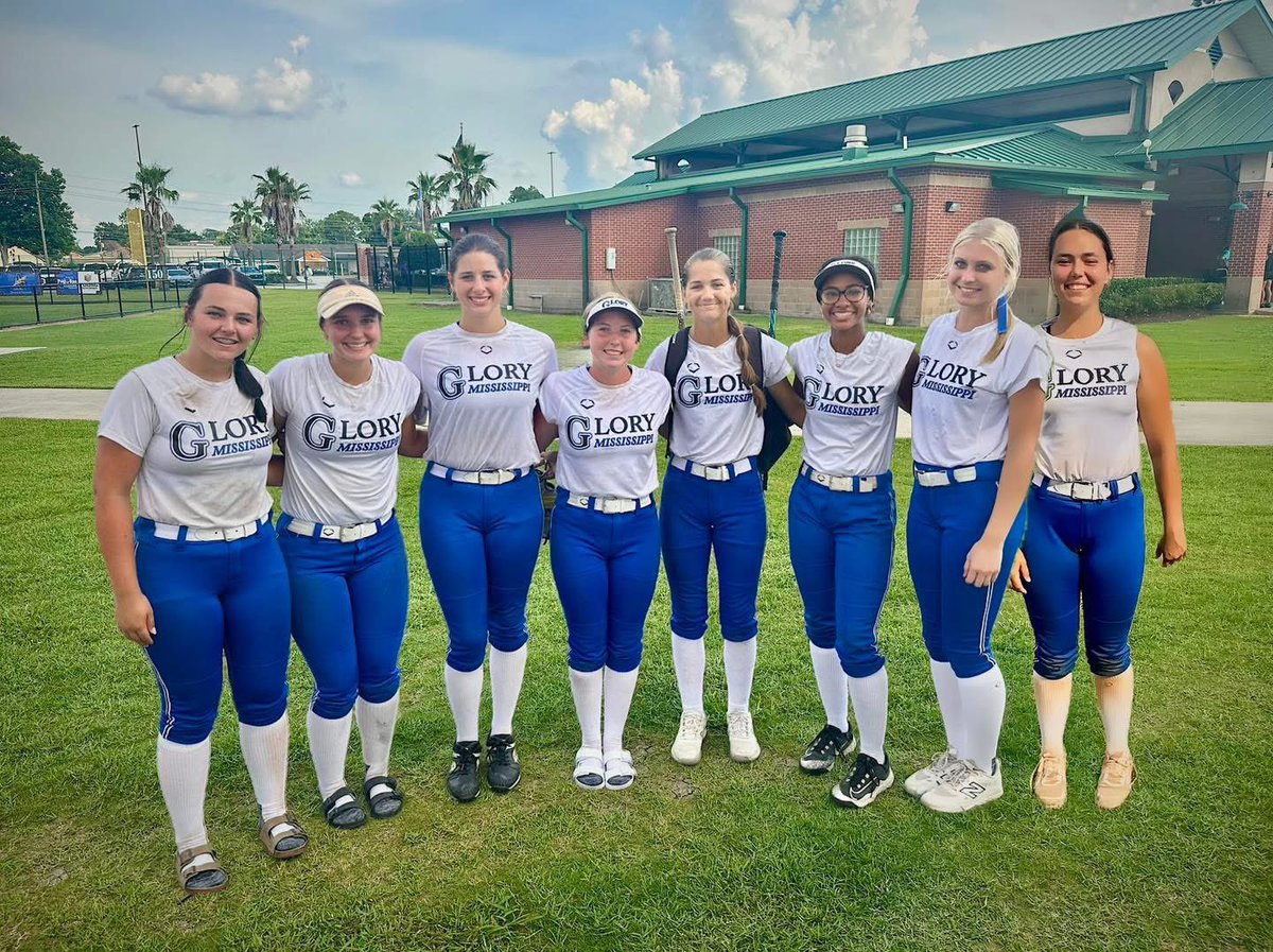 These girls had a great time at the Death Valley Showcase Camp in Baton Rouge. Thank you to all of the awesome coaches and D1Vision for putting on a great camp. <a href="/xtremedemarini/">Jim Lewis</a> <a href="/CoachCarlton1/">Coach C</a>