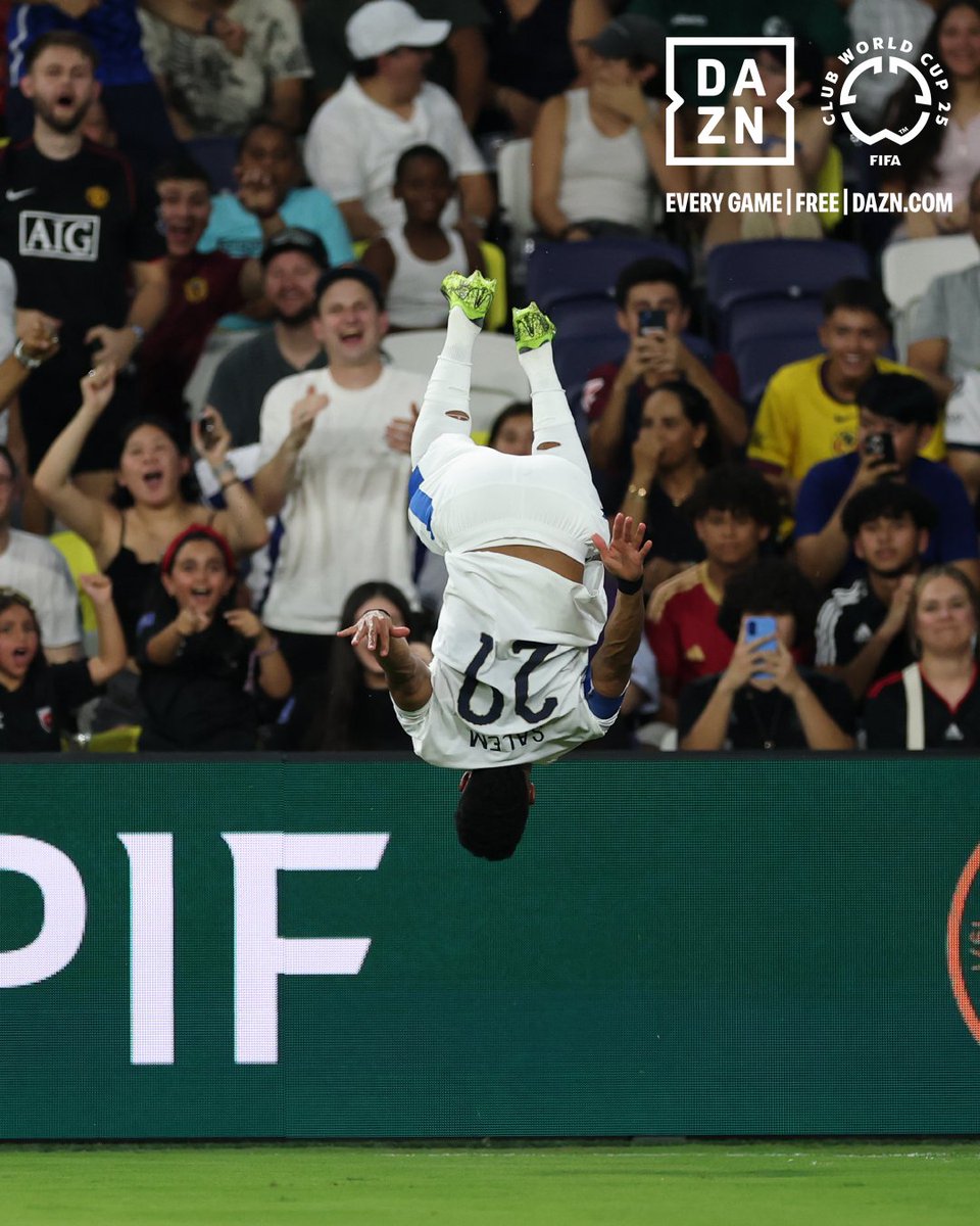 Salem Al-Dawsari backflip™

#FIFACWC