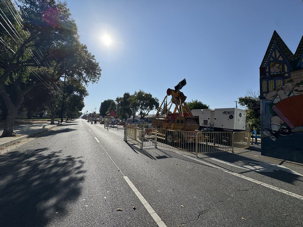 LAPDwestvalley's tweet photo. The carnival is set and ready to go for tomorrow. We’ll be happy to see you all here. Remember, if you purchase your tickets now, you’ll save some cash by only using one ticket per ride. *** Note This is ONLY for PRESALE TICKETS! *** presale tickets end tonight. https://t.co/9AEpuH58yf