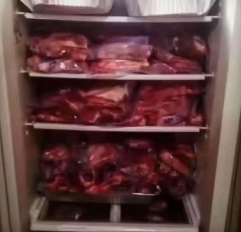 宝宝 这样你就可以一直陪在我身边了