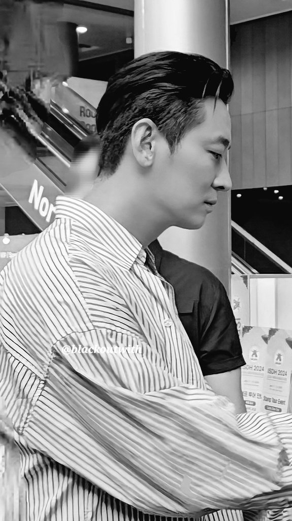 ELUClDATE's tweet photo. ⠀ ⠀ https://t.co/83W9NYj9t7
