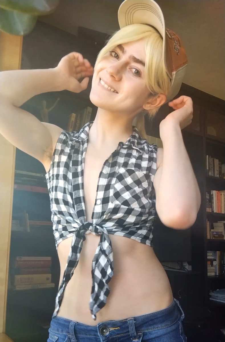 Nobody really appreciated this look in its time but it's giving truck stop androgyny and I wanna recreate it