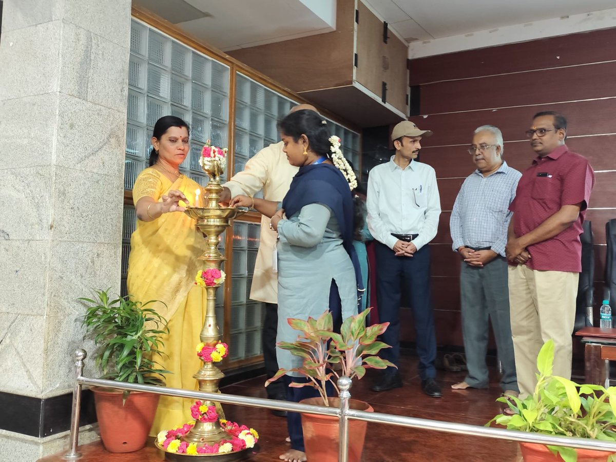 ReachNITT's tweet image. The Central Library of NIT Trichy is proud to celebrate the 30th National Reading Month with a vibrant lineup of activities aimed at promoting reading, digital literacy, and lifelong learning. The celebrations commenced on 19th June 2025, with a formal inauguration.