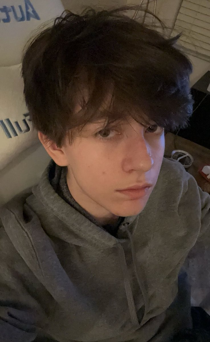 peberthreee's tweet photo. idk i think i got it https://t.co/bqR0019fjo