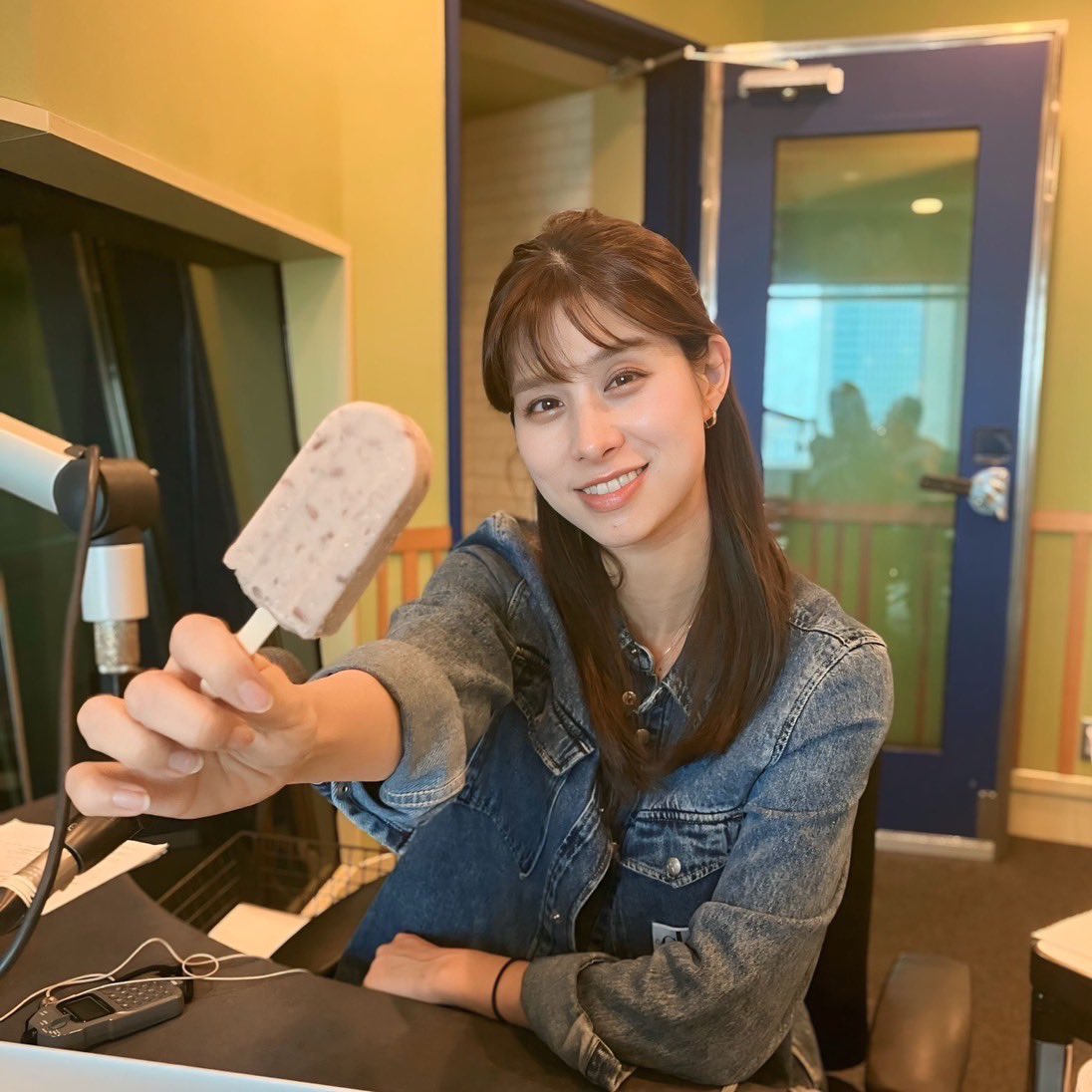 明日28日土曜、
ナナちゃんストリート 
イベントスペースBで、
井村屋の人気商品「#あずきバー」を
無料で配布する
「あずきバー祭り 2025」開催🍨

この暑い時期にぴったりの
「あずきバー🫘」最高です😆
#フラパズ