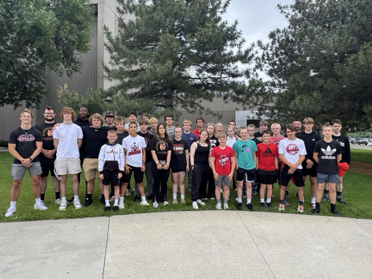 YSD633's tweet photo. That's a wrap on our 2025 Northern State Wrestling Team Camp in Aberdeen! In total, we had 31 kids ranging from 7th-12th grade from Yankton attend the camp! They learned a lot and made some great memories as well as had some Team Bonding at Thunder Road and Twist Cone! https://t.co/2BAHGePdOc