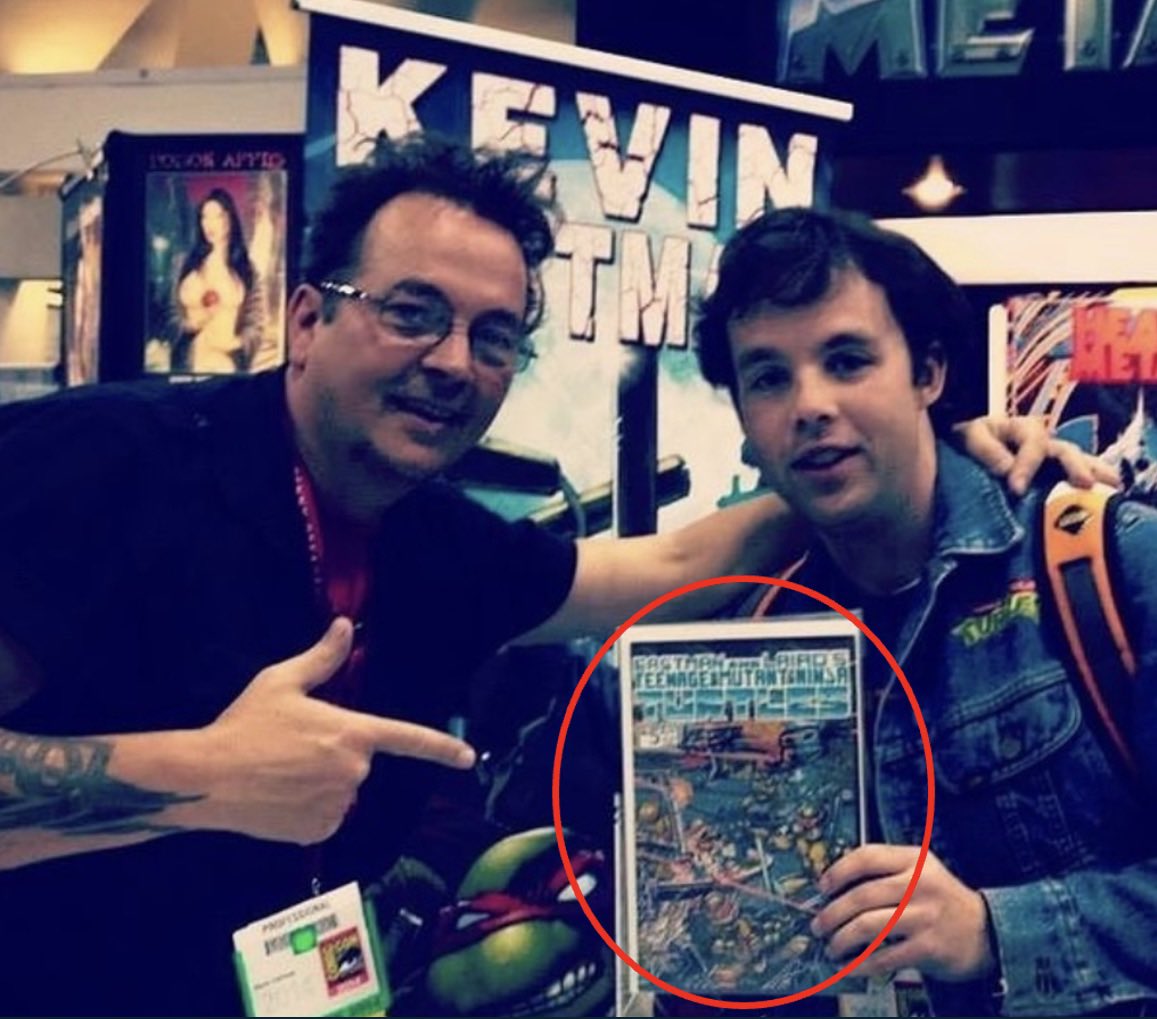 AJoustra's tweet image. San Diego Comic-Con, 2014.
The first comic Kevin Eastman ever signed for me was TMNT #5: the first meeting of the turtles and Fugitoid.