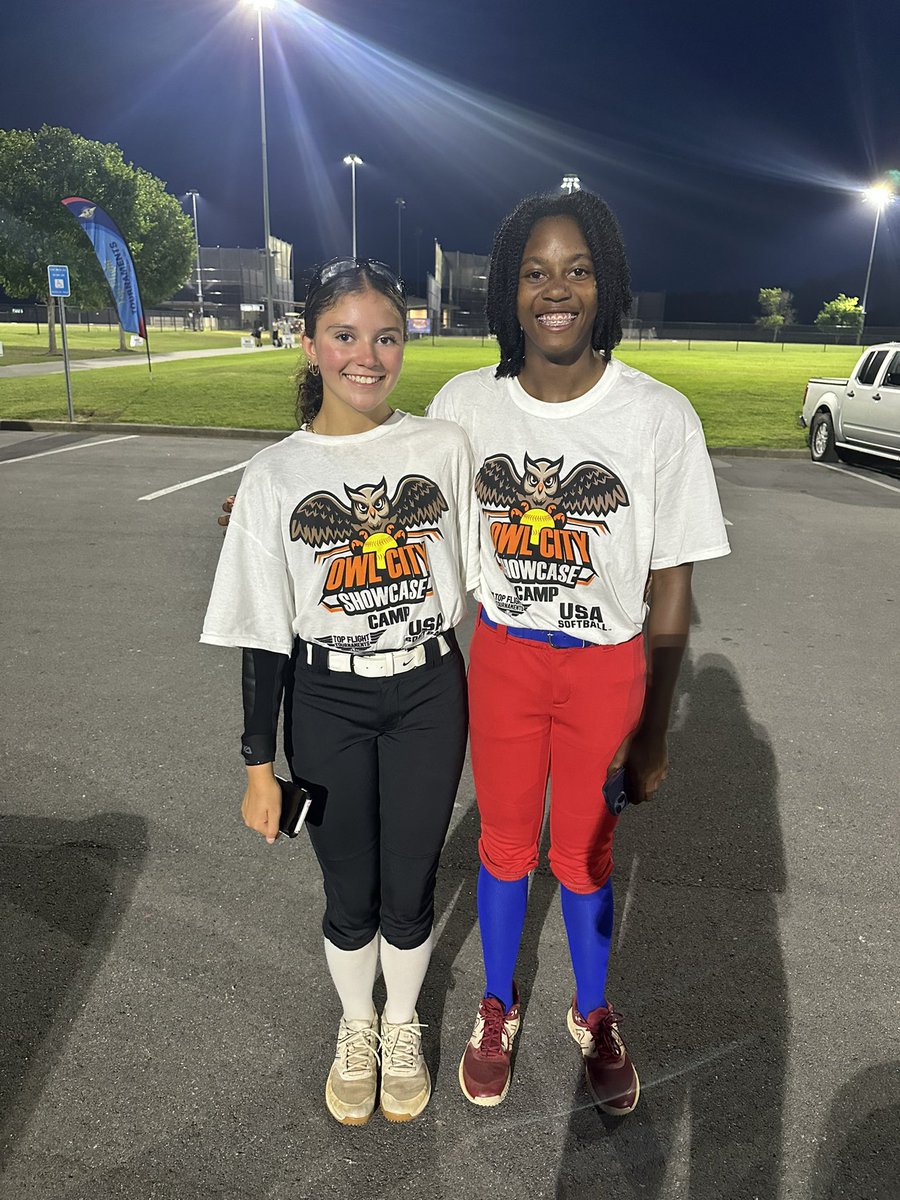 Kylee2028's tweet photo. i had an amazing time at the Owl City camp. Me and my team @ladydodgers_10 are in Dalton Ga playing 16U in this amazing tournament. i had such a good experience talking to these wonderful coaches and i know my team will show out at this tournament https://t.co/j03AGmTYyI