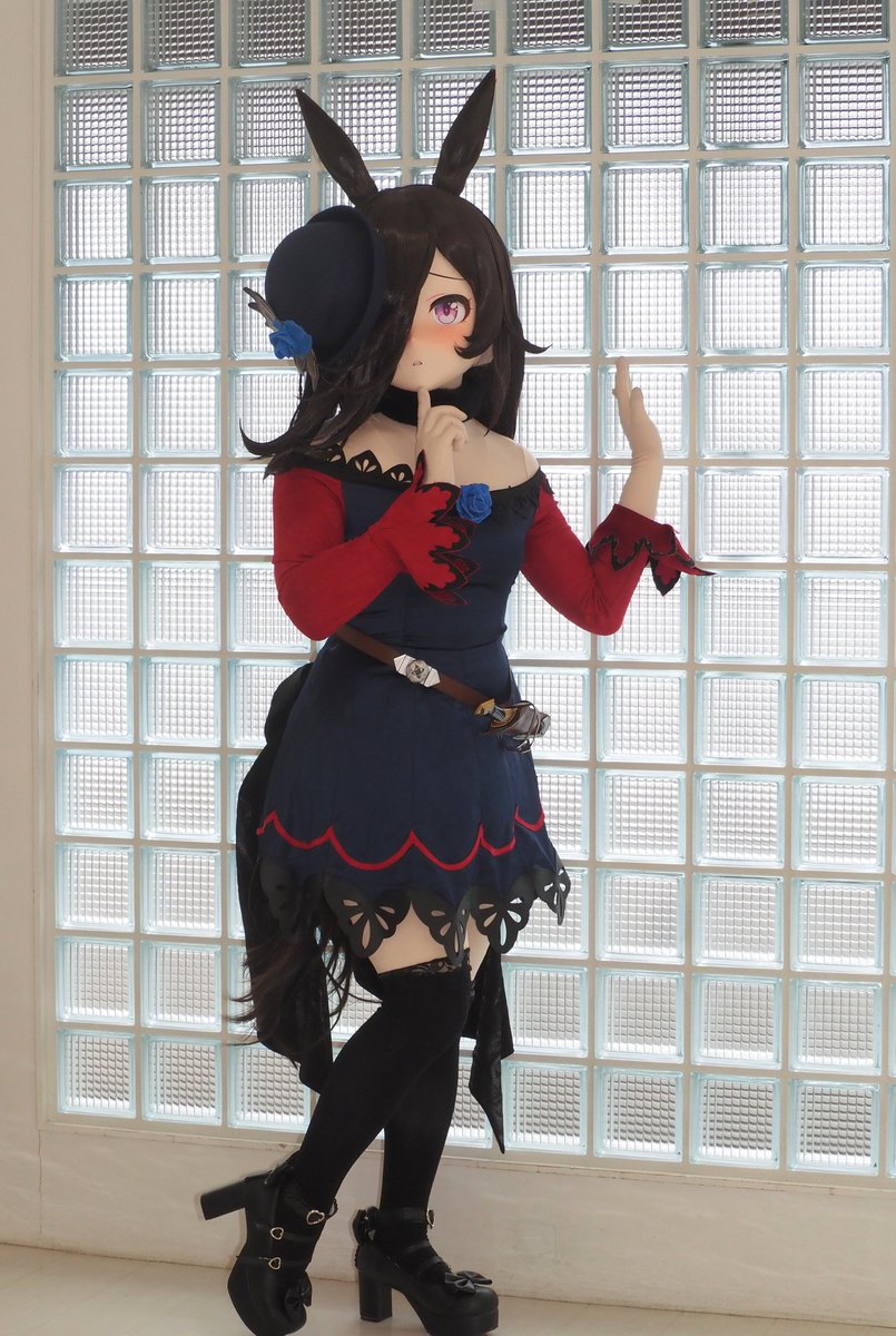 お兄さまは今何をしているかな？ウマ娘英語版をプレイ中かな？
I wonder what Onii-sama is doing right now? Maybe he's playing Uma Musume English version? 

📸: <a href="/bansai719akabe/">喜久田ベニヤン@模型鉄の社会人SSW</a> 

#kig_dollS2 #着ぐるみ #ウマ娘 #Umamusume #kigurumi