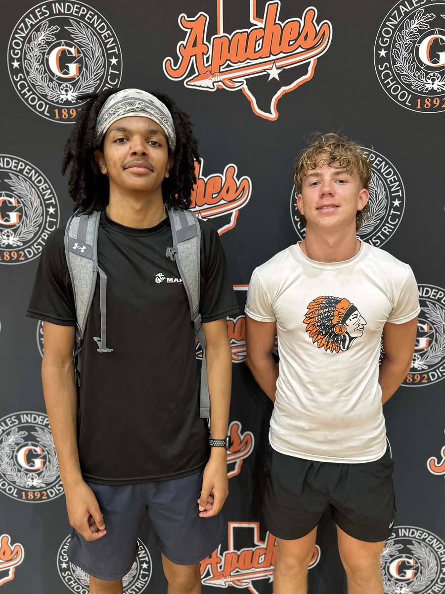 GonzalesHoops's tweet image. Great first basketball camp in Gonzales this week! These kids worked hard and competed well, and it was great to see our high school guys giving back their time by helping out all week. The future is bright!