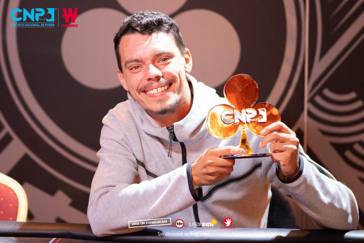 🏆Ya tenemos al ganador de El Cazador en el #CNPWMurcia Enhorabuena a Angel Romero. El trébol y los 4.820€ son tuyos!

<a href="/Winamax_Espana/">Winamax Póker</a> <a href="/LAROUSH_Events/">LAROUSH EVENTS®</a> <a href="/CASINOMURCIA/">Orenes Gran Casino Murcia</a>