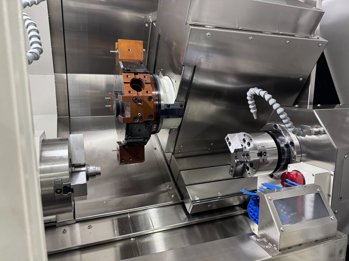 HexinCnc's tweet photo. T52YW,TURRET LATHE  DOUBLE SPINDLE
HEXIN CNC MACHINES 
 #cnc #cnclathe #آلات_التحكم_بالكمبيوتر#апрацоўказчпу #чпу #чпк#lavorazionecnc #lavorazionecnc#सीएनसीमशीनिंग #सीएनसीक्लेथ#mecanizadocnc  #máquinas cnc#งานกลึงcnc #cnc #เครื่องกลึงcnc#cncişleme #cnc giacôngcnc #cnc #cncphay https://t.co/3y48cmfYEB