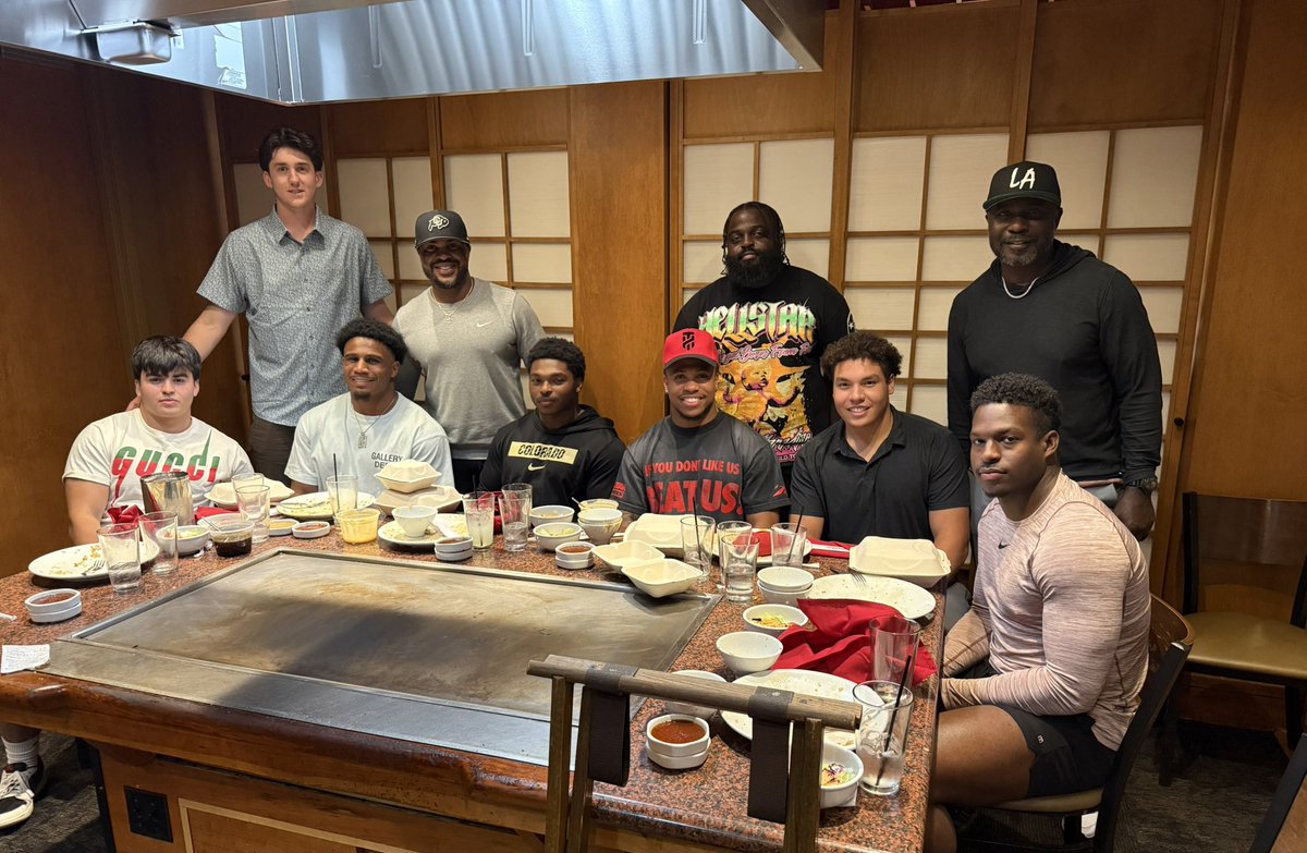 4Jmack's tweet image. What a great night breaking bread with the RB’s!! Special group of guys! #2025 #RunGame @CUBuffsFootball